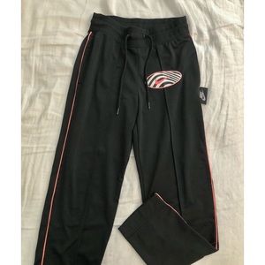 Nike Heritage track pants